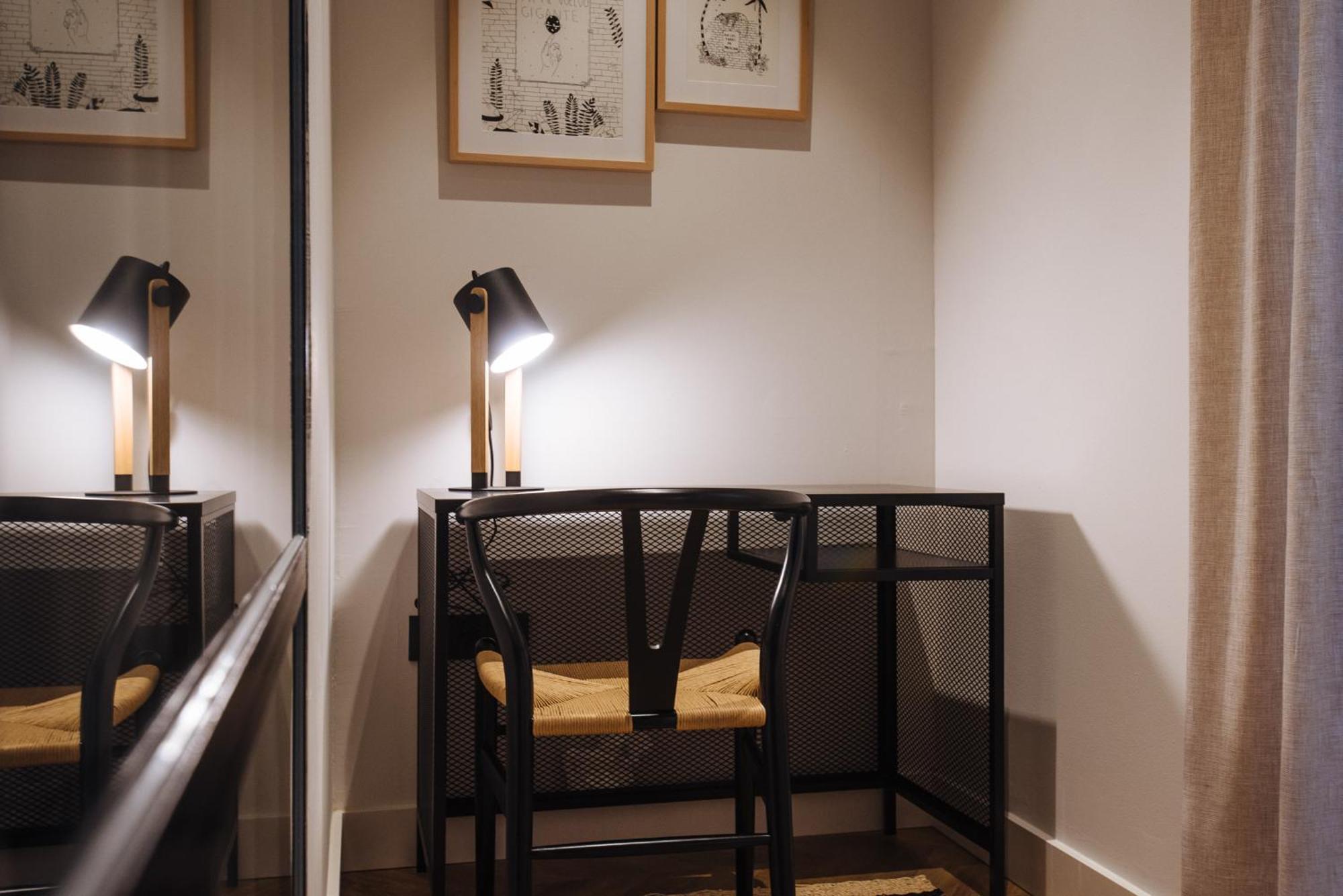 R26 Suites Sevilla الغرفة الصورة